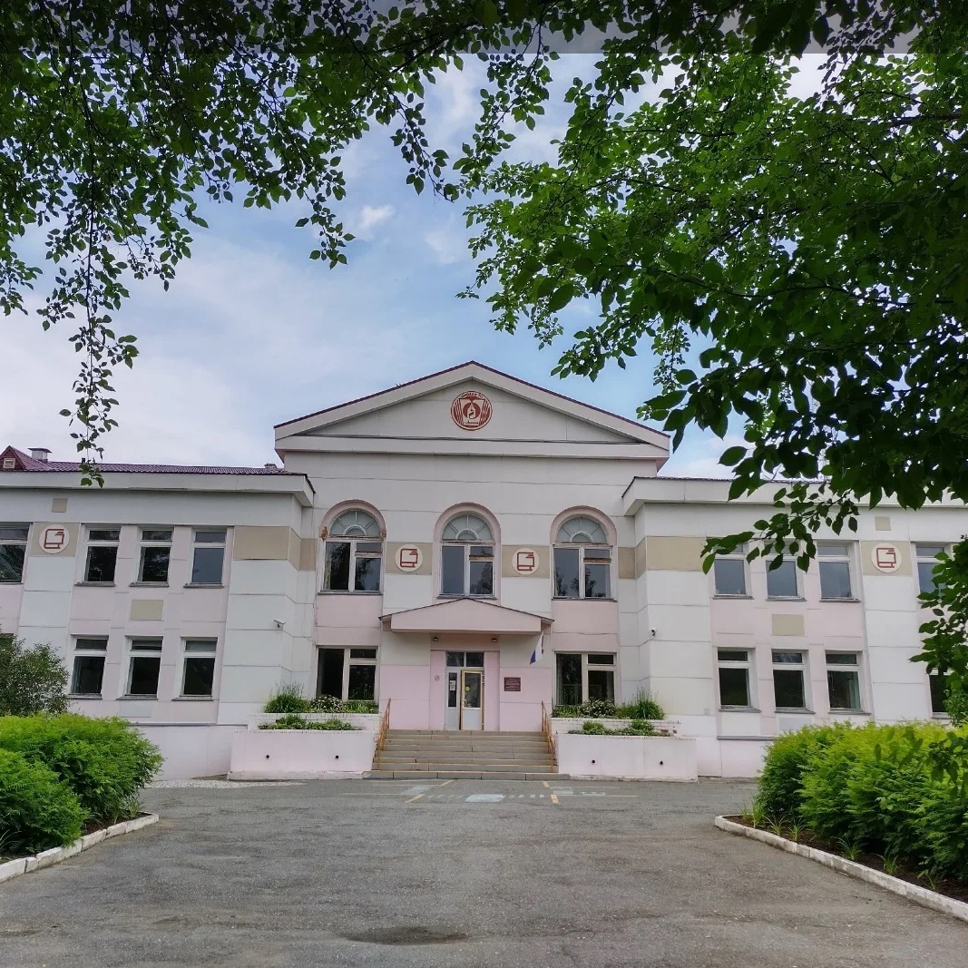 ГБОУ СО "Школа города Лесного" — Канал Макс рейтинг ГБОУ СО "Школа города Лесного"