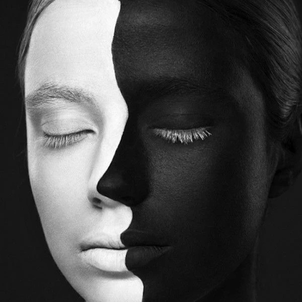 Иконка Канал Black2white — портал Max