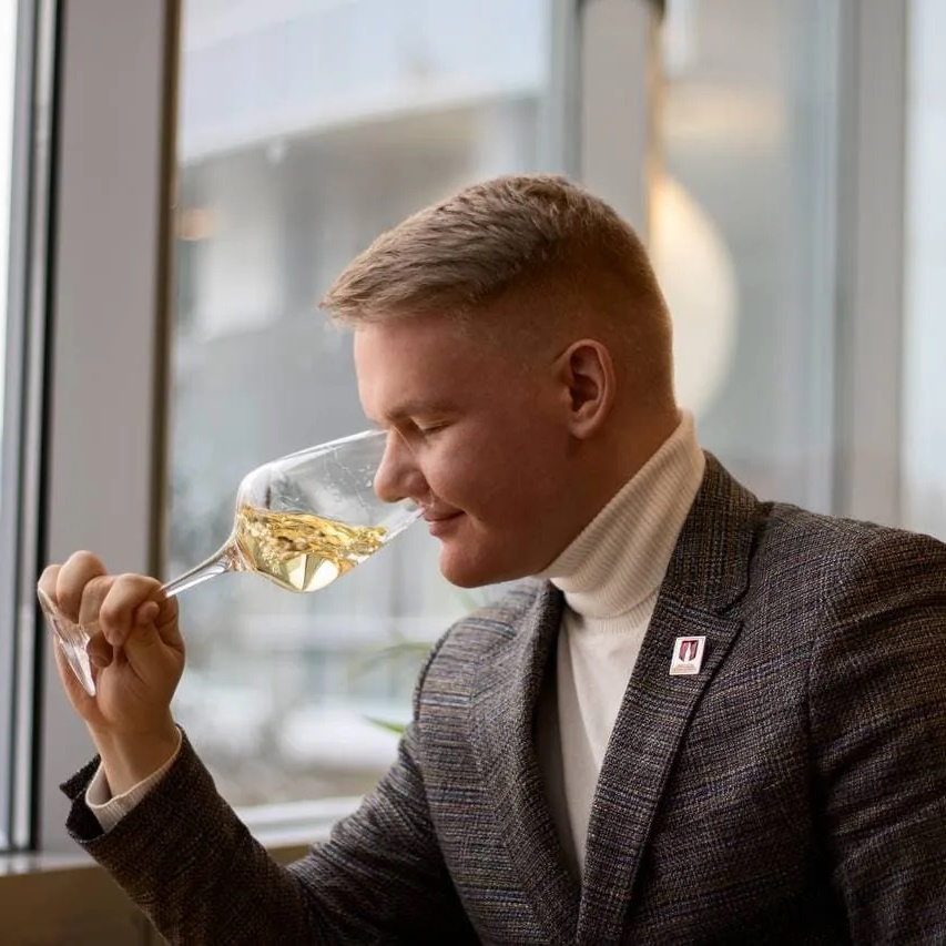 Иконка Канал zapevalov.wine 18+ — портал Max